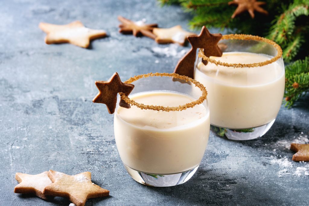 weihnachtszeit-mit-selbstgemachten-lebkuchen-und-eierlikor